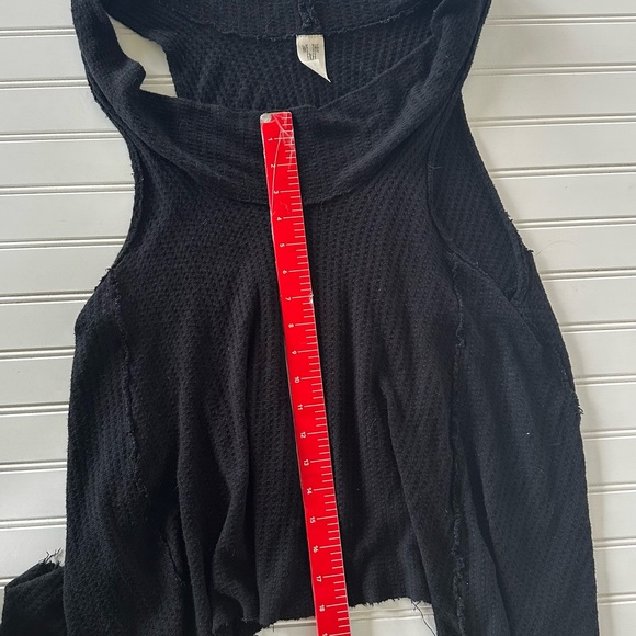 We the Free People Black Tank Top Size Medium Rn 66170 CA 32054 - Picture 6 of 7